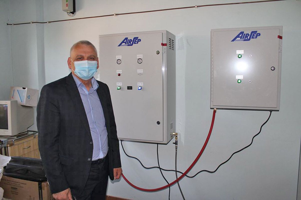 Кисневу станцію подарували газовики